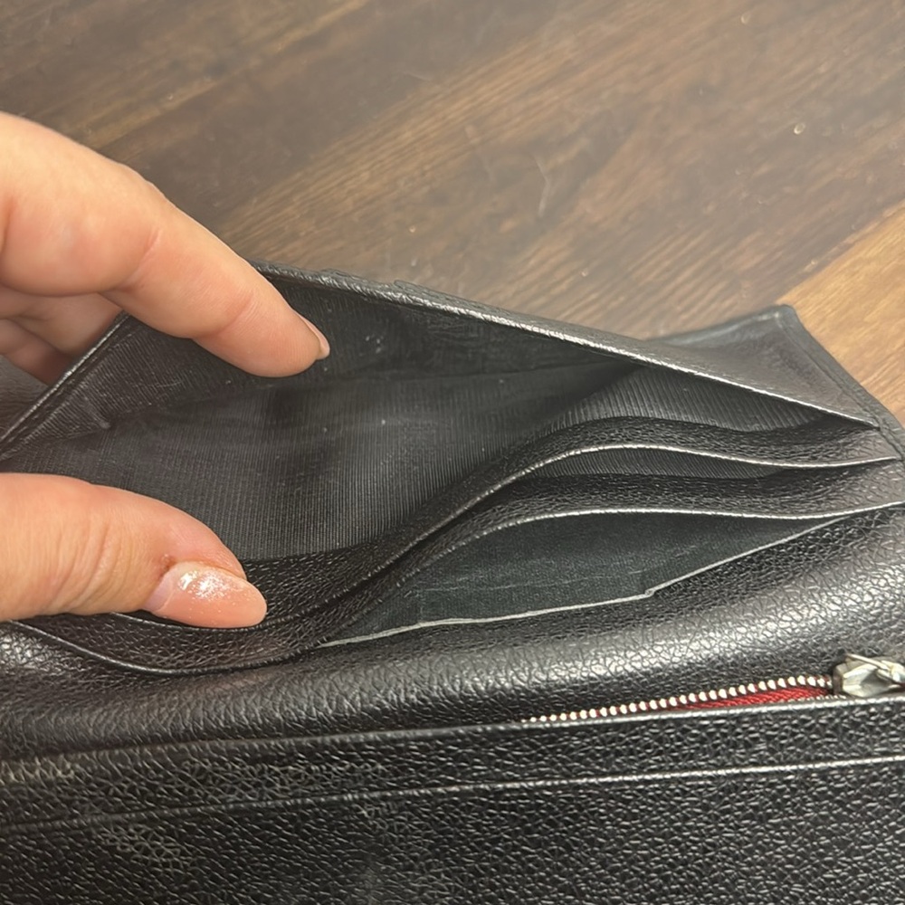 Authentic Bulgari Wallet - Picture 12 of 13